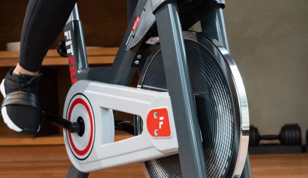 cardio en casa, bicicleta estática