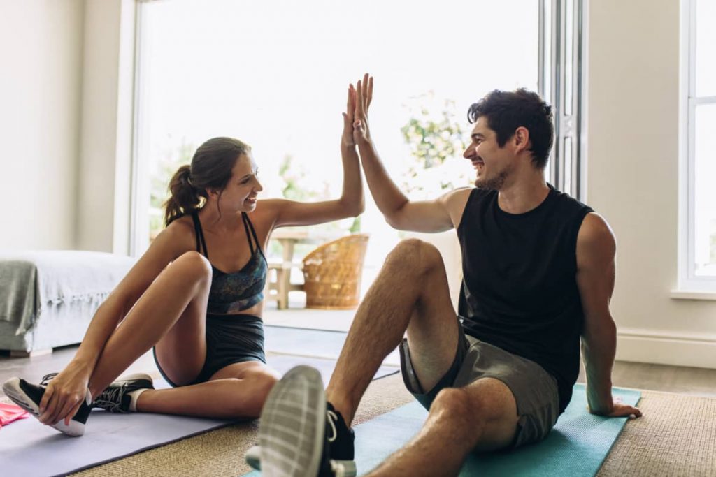 Practicar deporte en pareja para aumentar la complicidad